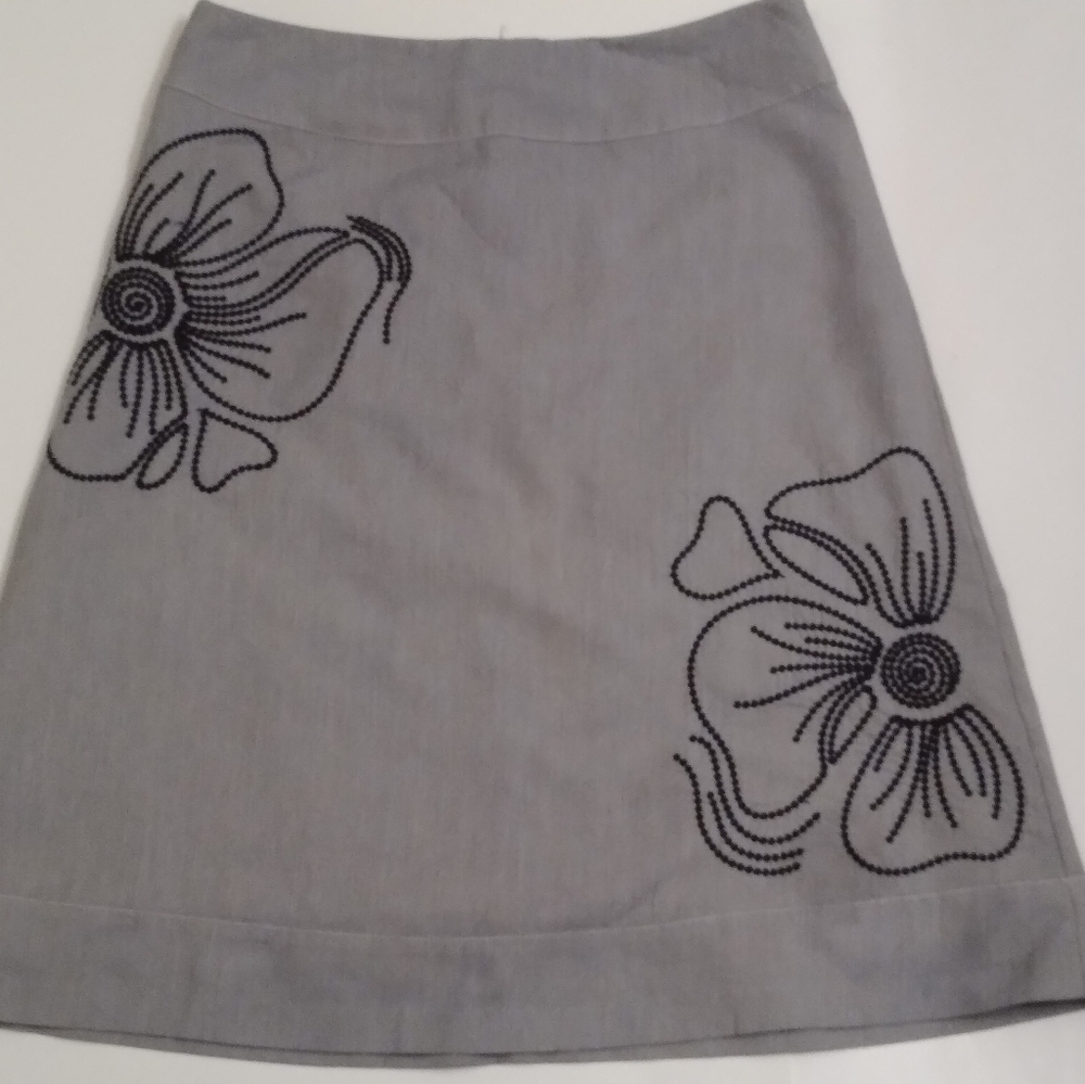 Ruth black and white Women's Skirt.